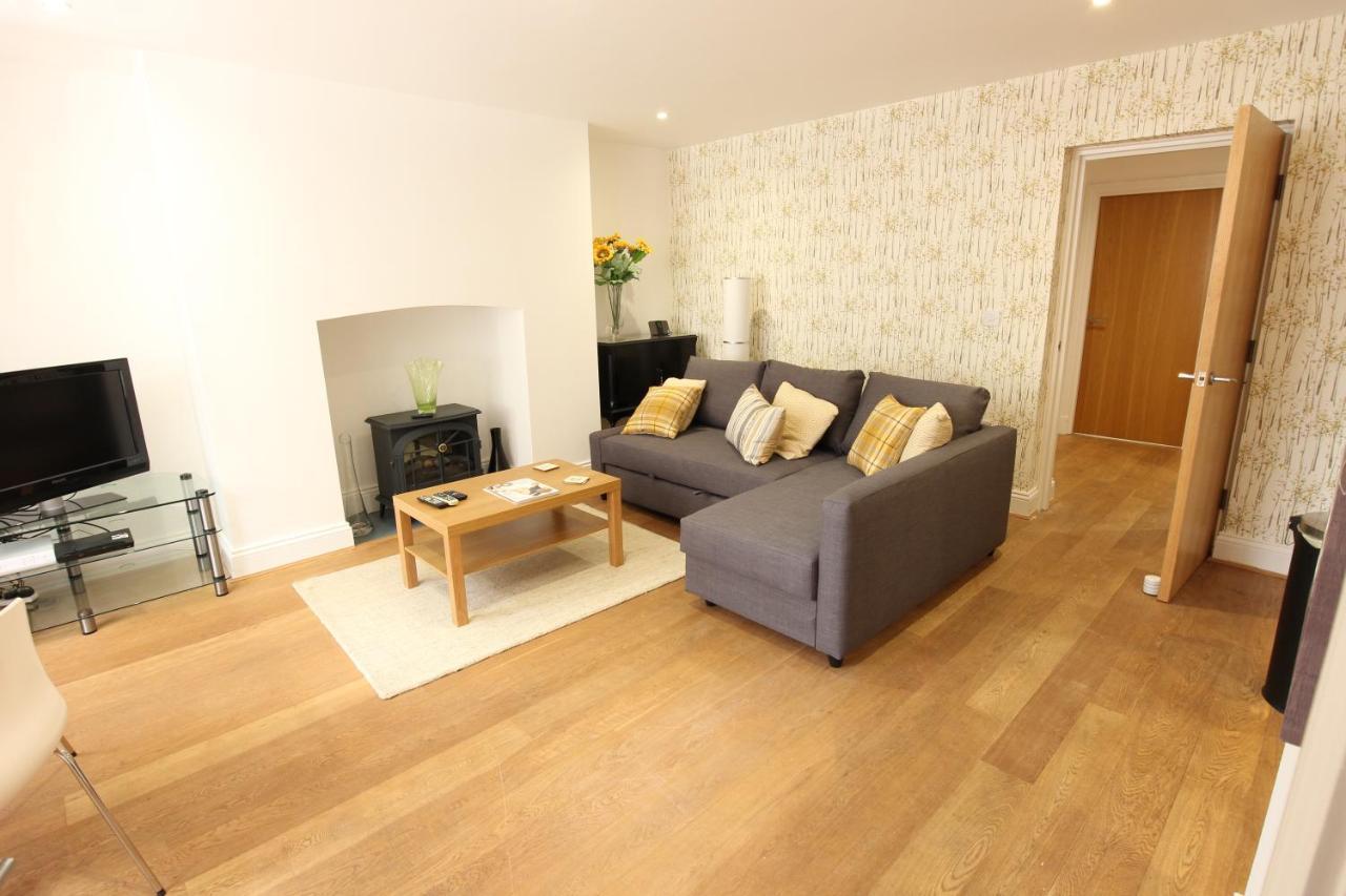 Apartment Priory House *
